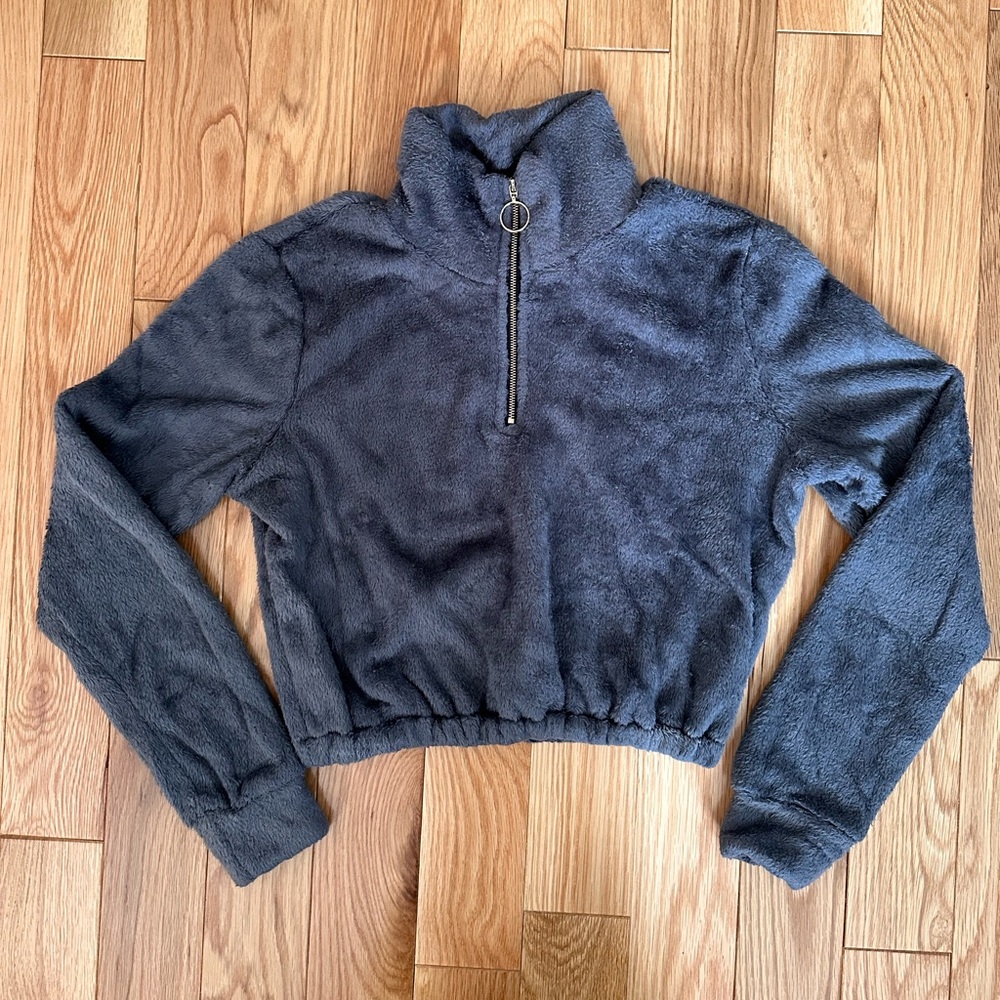 SHEIN Pull Over Half Sweatshirt